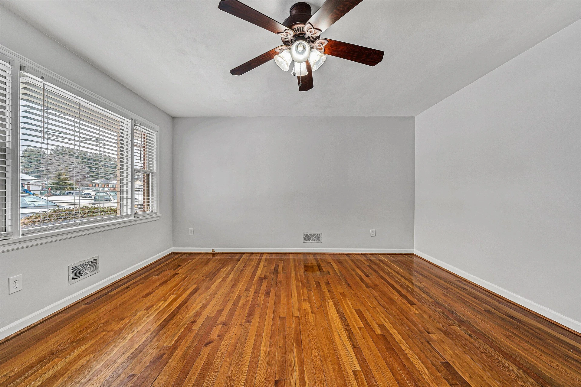 2409 Rollingwood DR - Photo 6