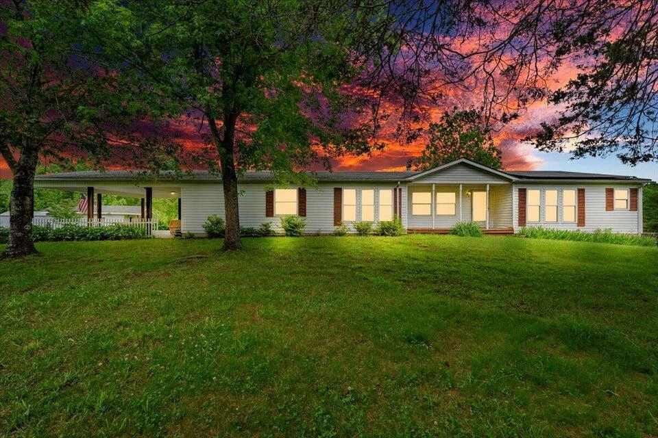 1320 Horseshoe Point RD