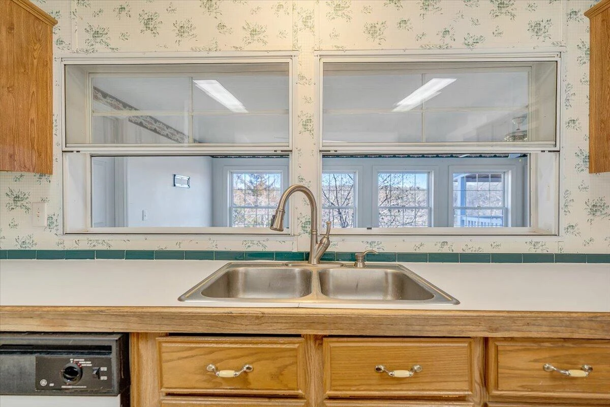 1320 Horseshoe Point RD - Photo 19