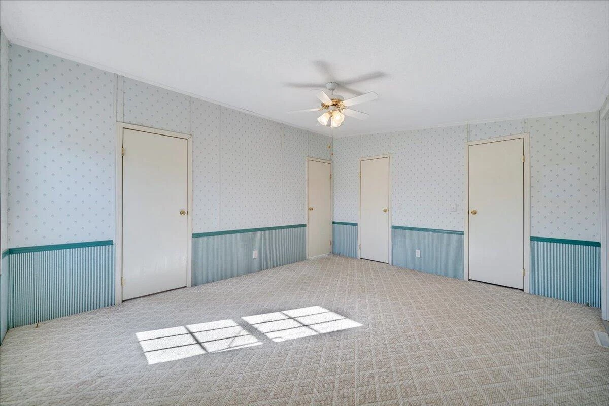 1320 Horseshoe Point RD - Photo 26