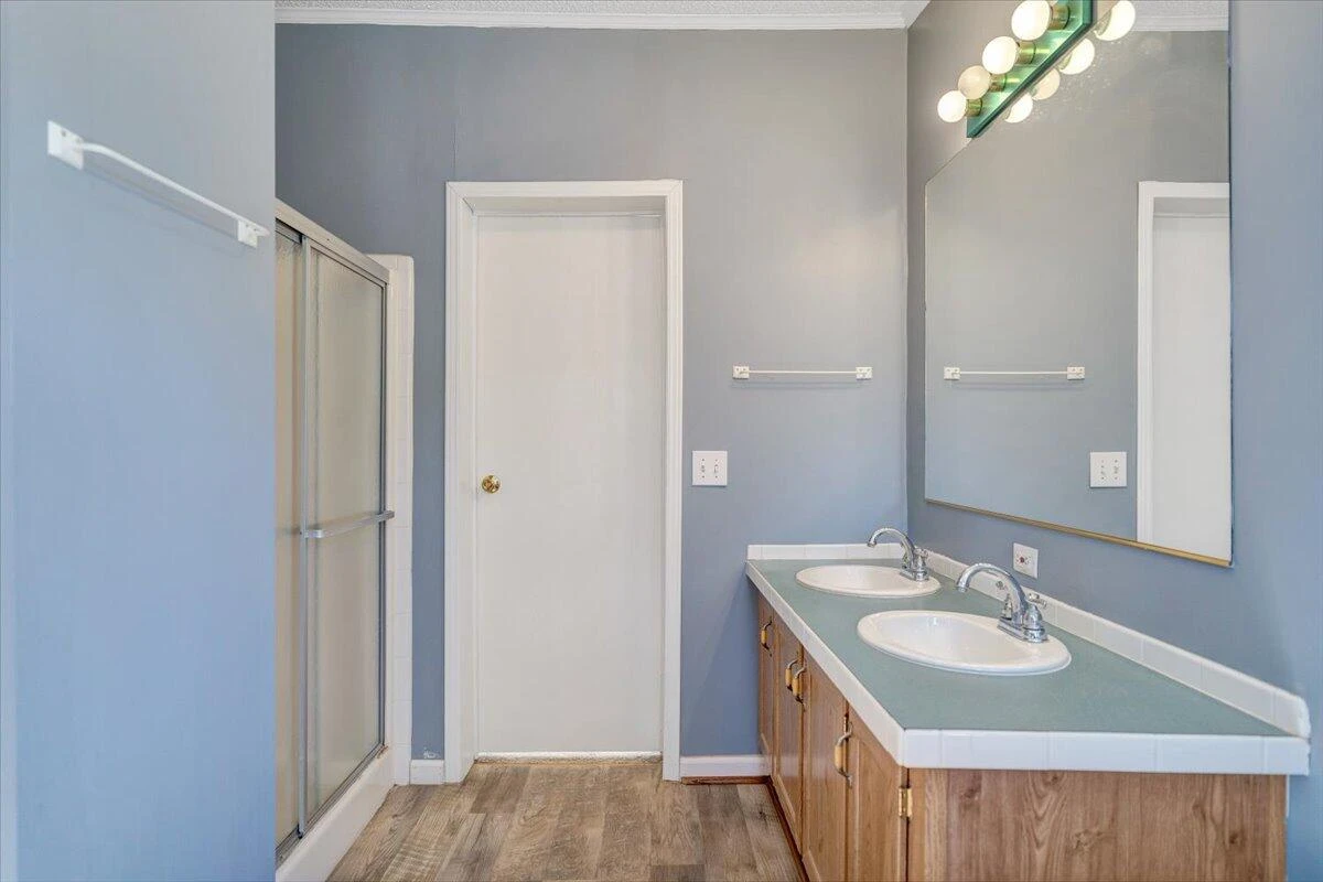 1320 Horseshoe Point RD - Photo 33