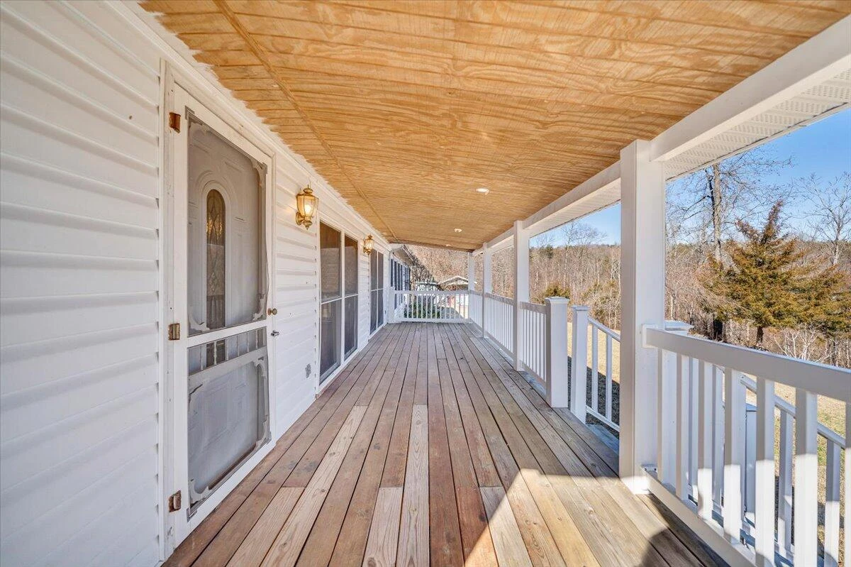 1320 Horseshoe Point RD - Photo 54