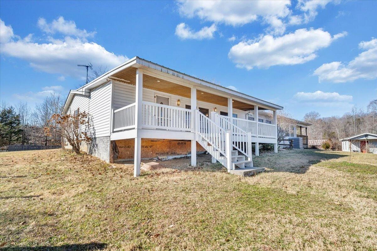 1320 Horseshoe Point RD - Photo 57