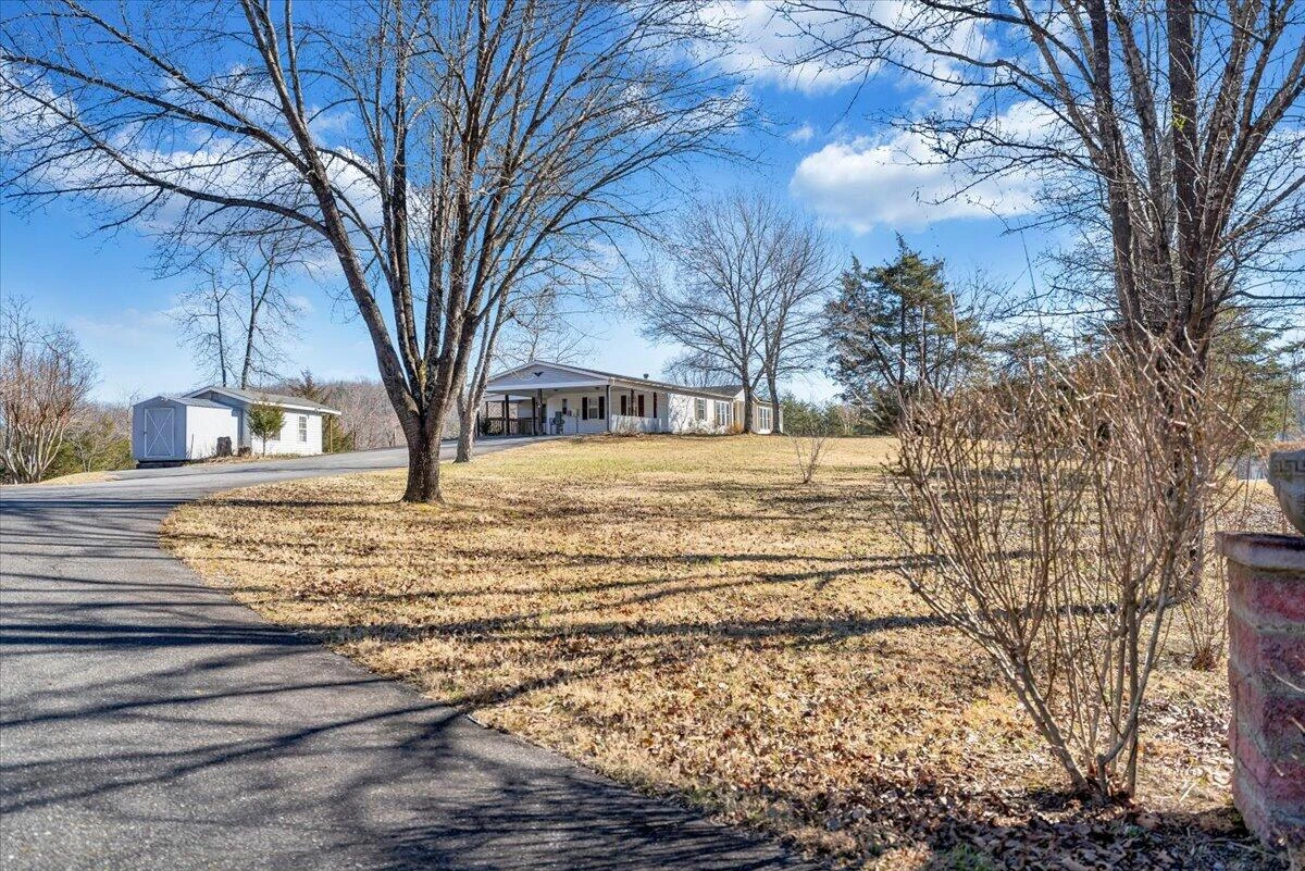 1320 Horseshoe Point RD - Photo 78