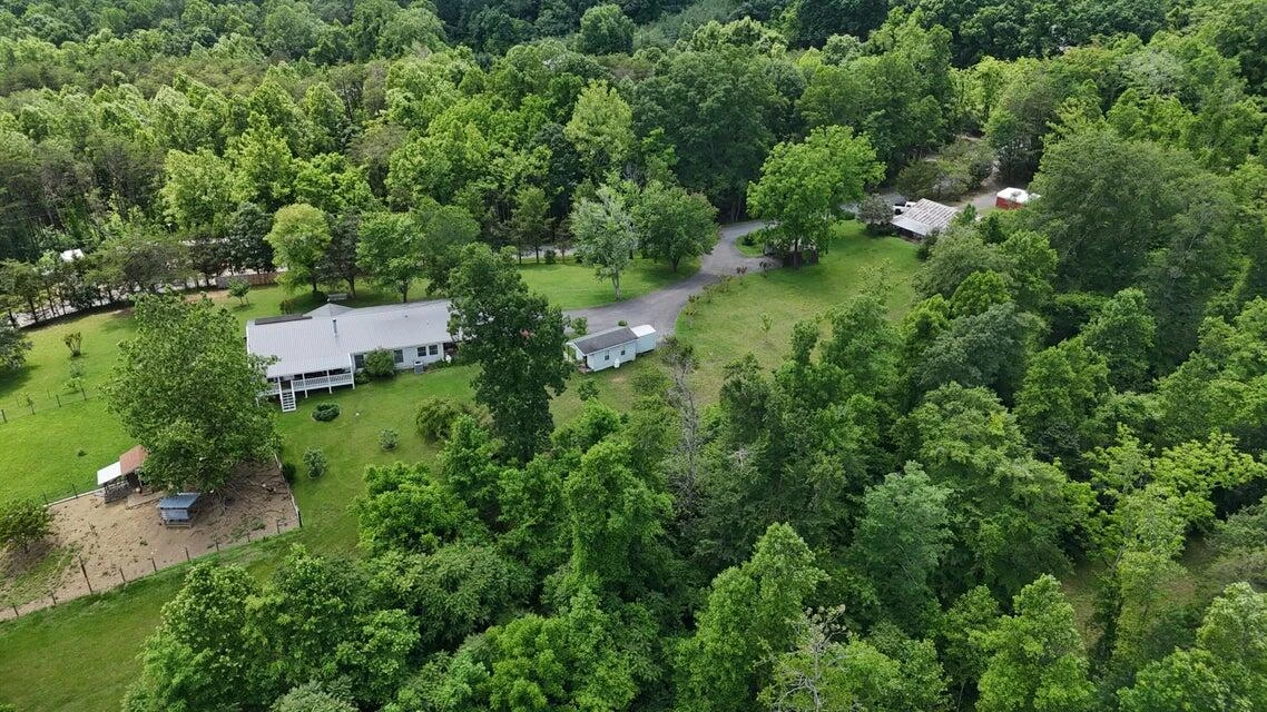 1320 Horseshoe Point RD - Photo 81