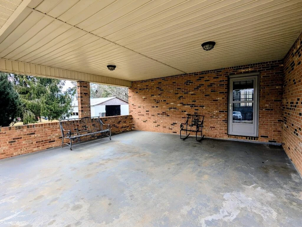 183 Abrahams Place - Photo 14