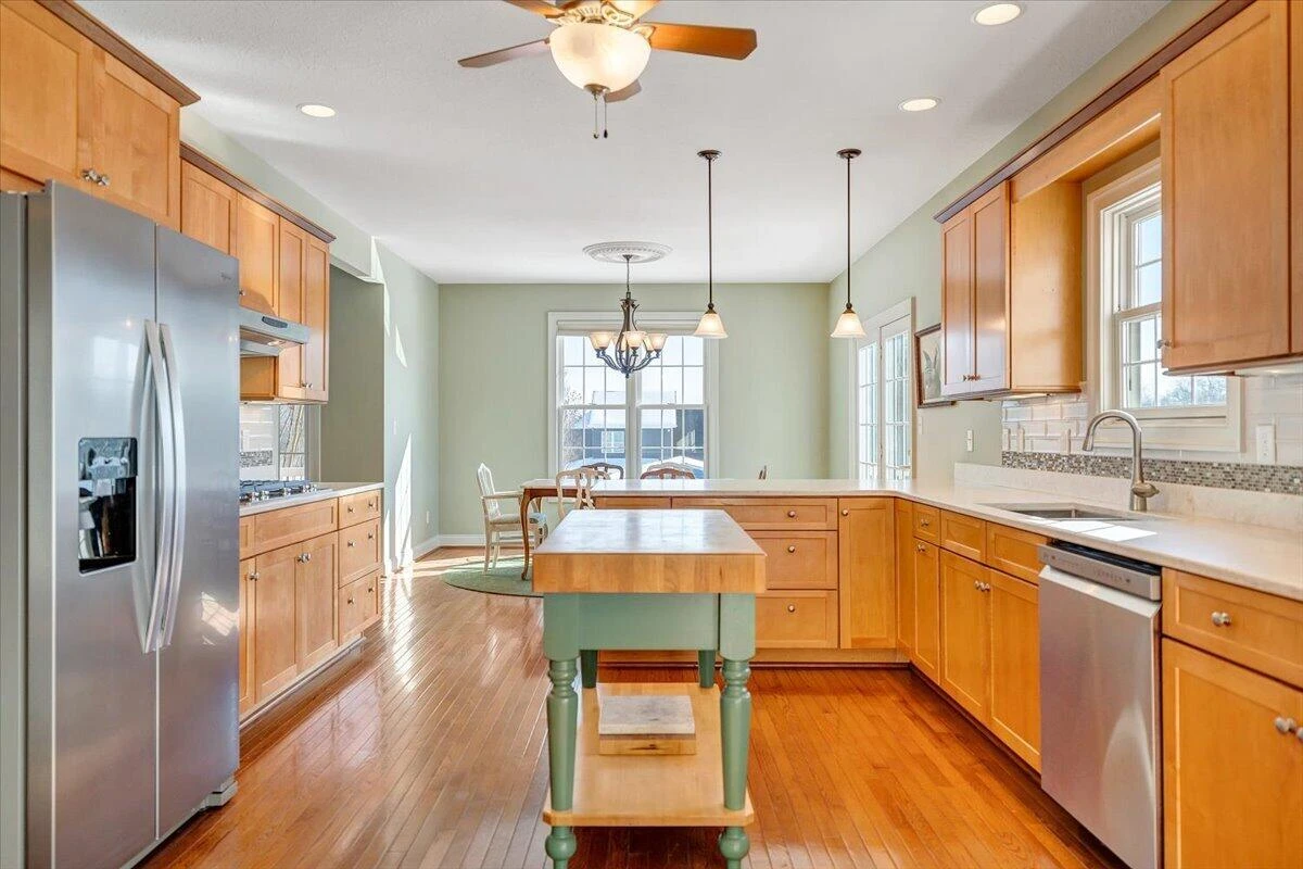 100 Greystone DR - Photo 28