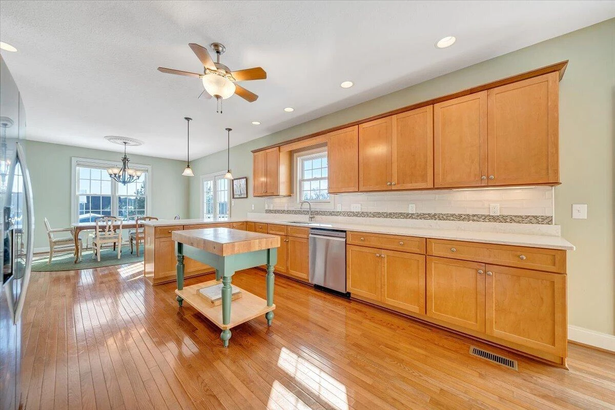 100 Greystone DR - Photo 29