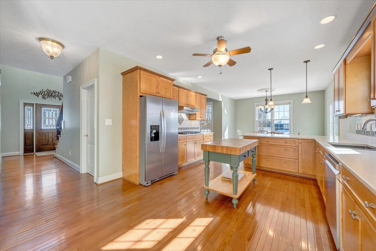 100 Greystone DR - Photo 30
