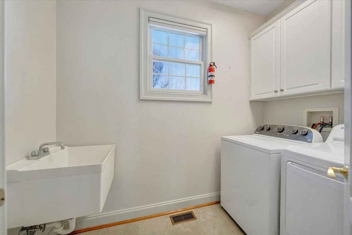 100 Greystone DR - Photo 41