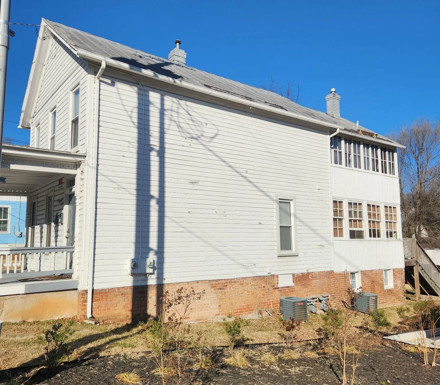 349 Elm Ave SW - Photo 2