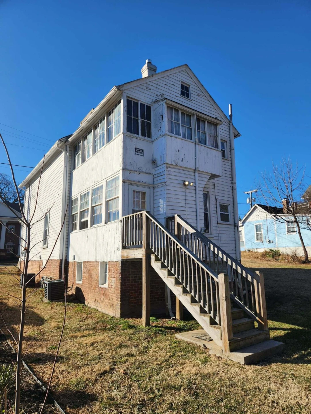 349 Elm Ave SW - Photo 3