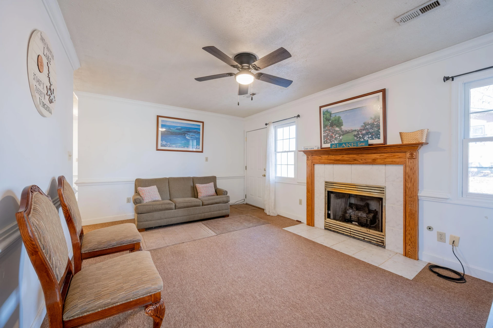 604 Surrey DR - Photo 13