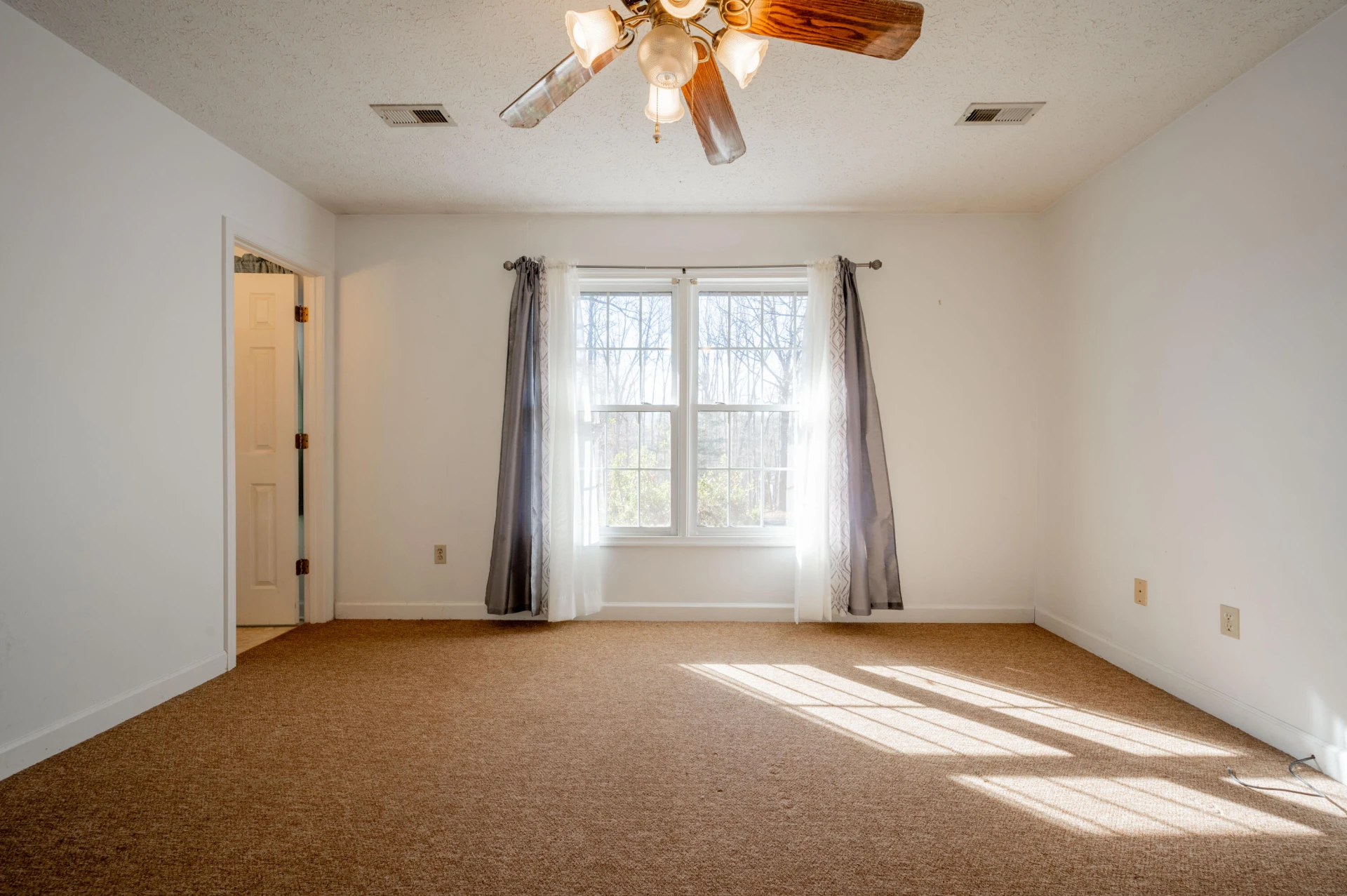 604 Surrey DR - Photo 25