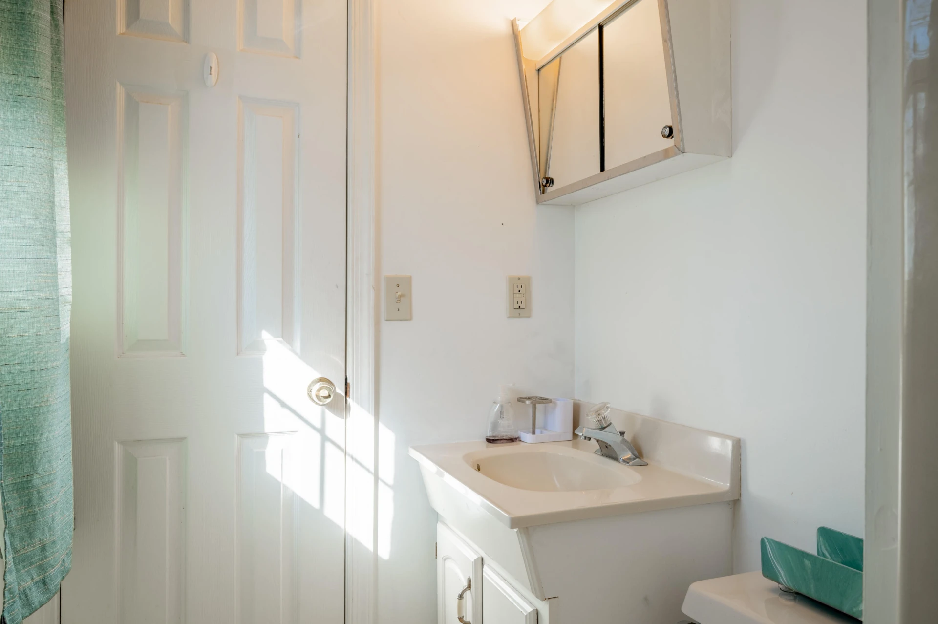 604 Surrey DR - Photo 28