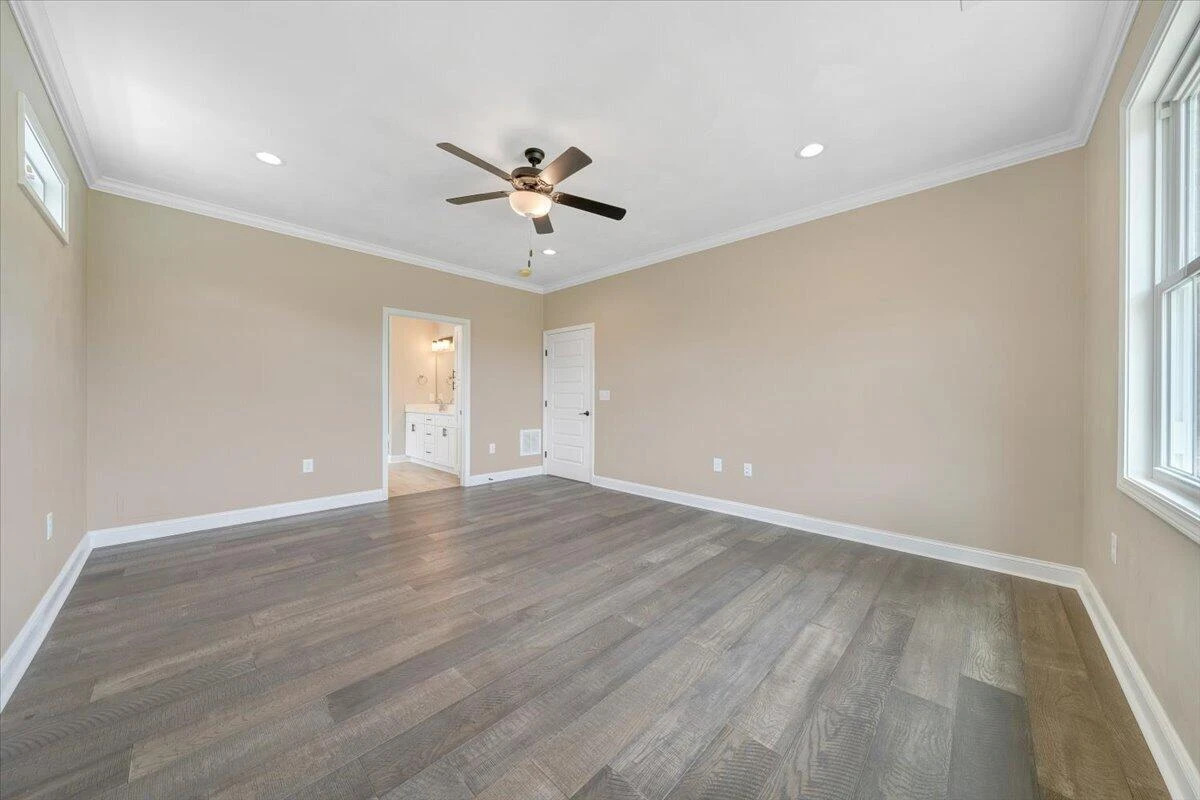 28 Scarlet DR - Photo 39