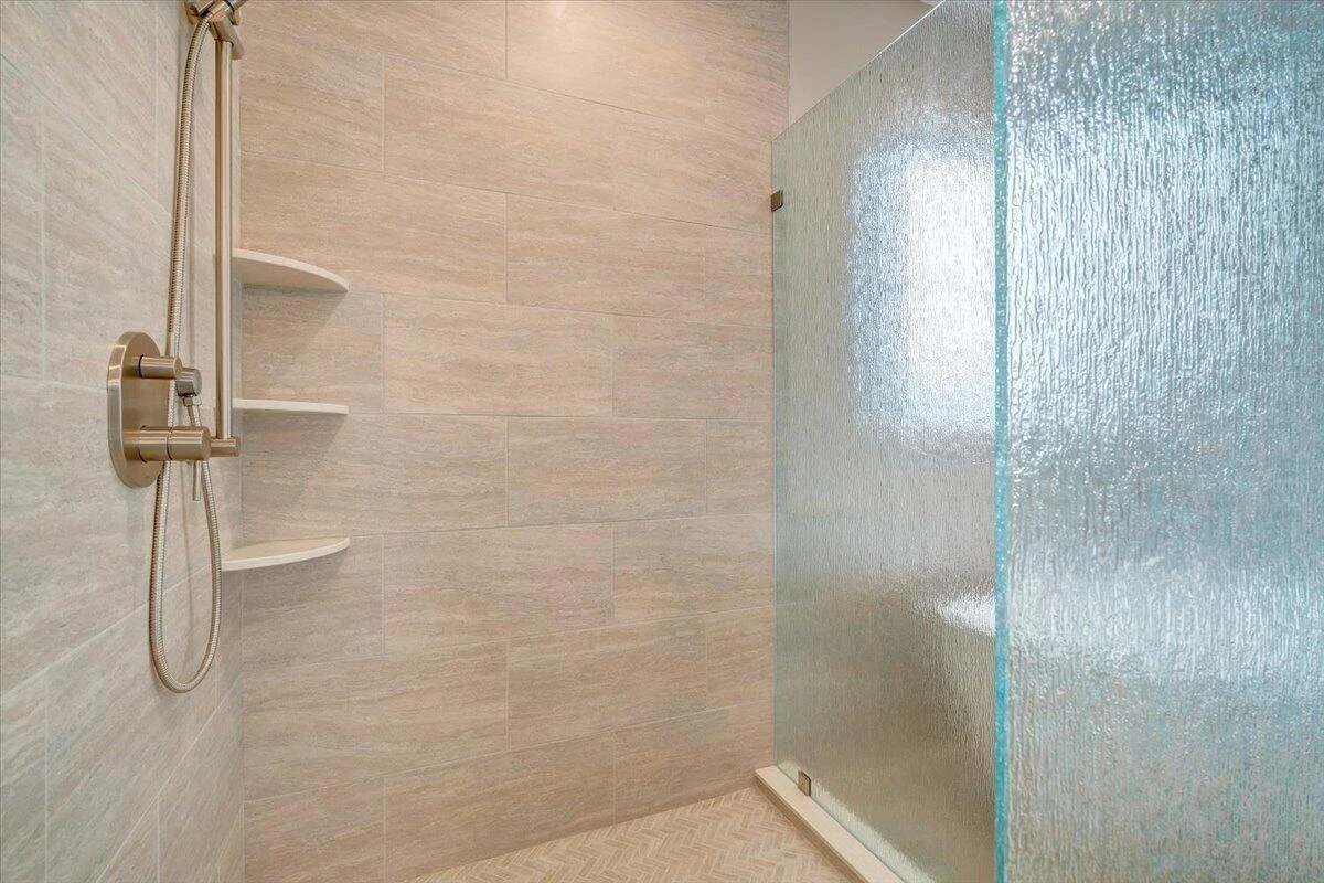 28 Scarlet DR - Photo 49