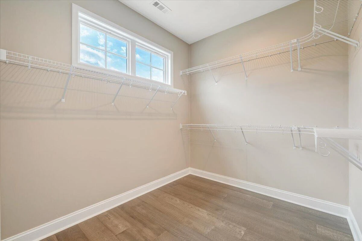 28 Scarlet DR - Photo 52