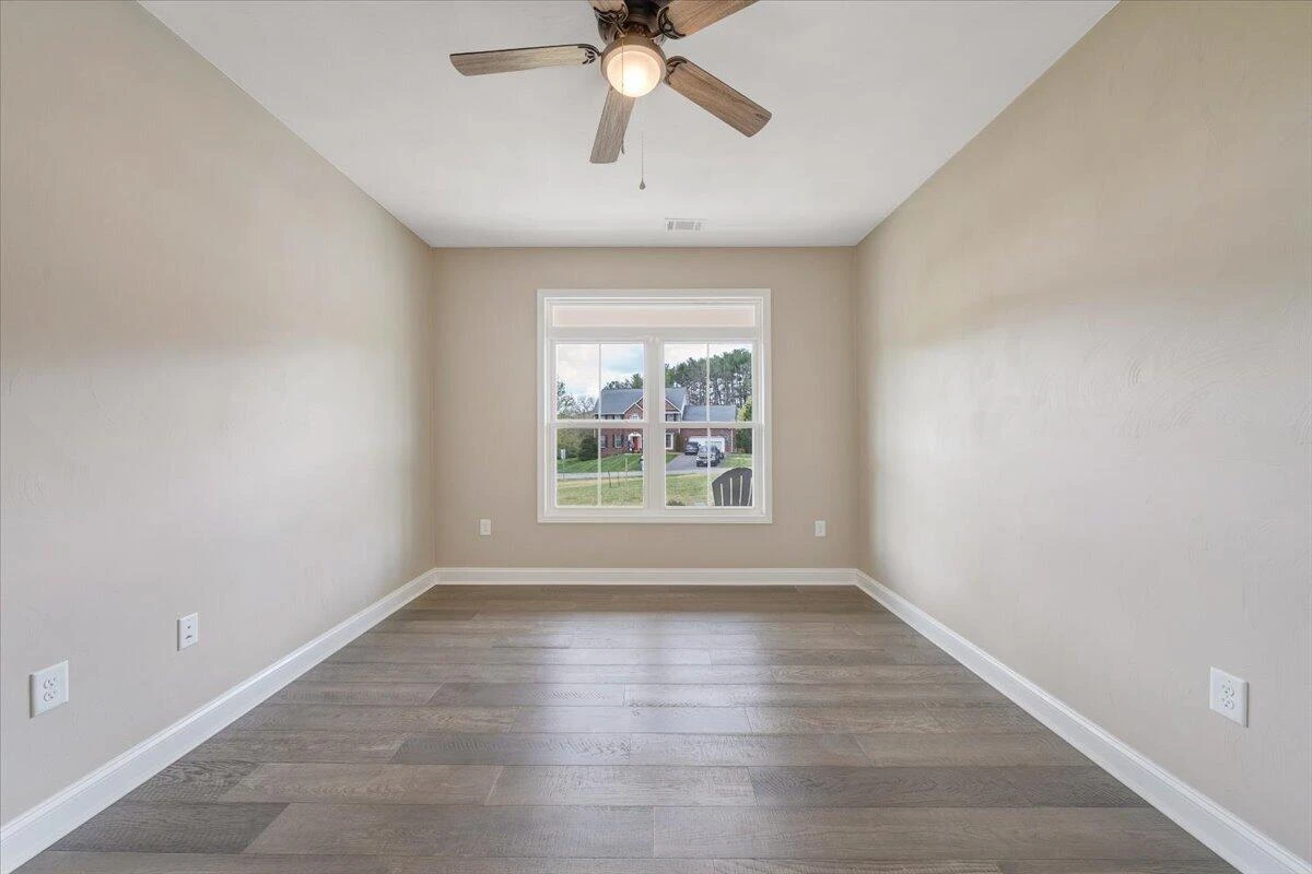 28 Scarlet DR - Photo 57