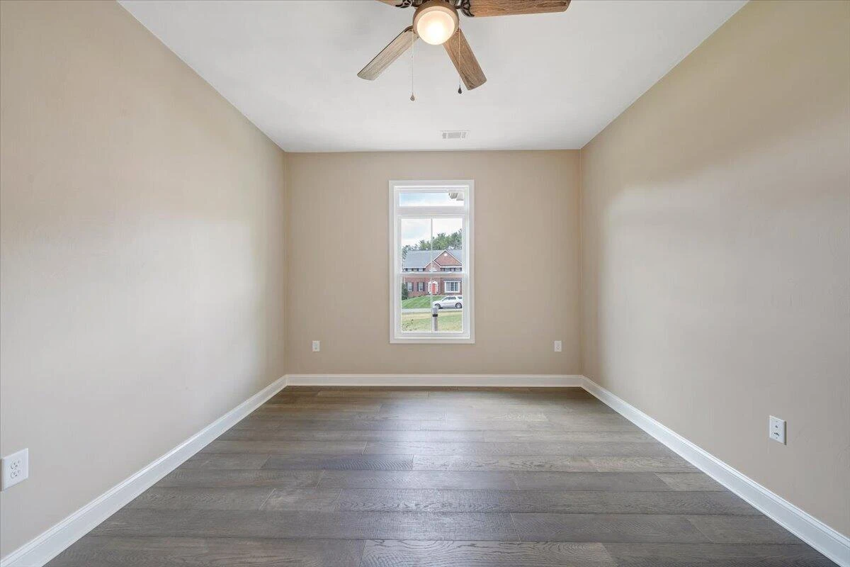 28 Scarlet DR - Photo 59