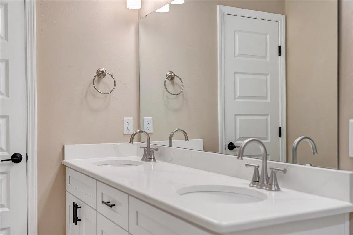 28 Scarlet DR - Photo 62