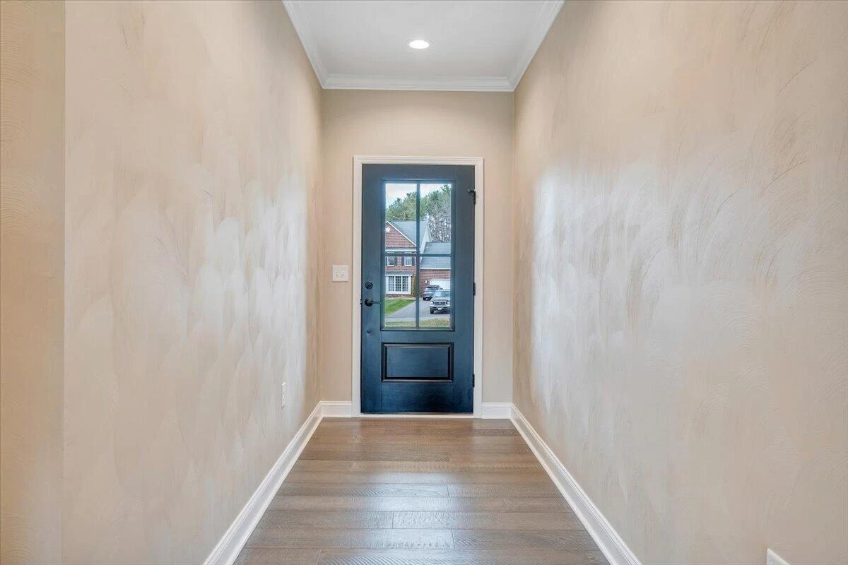 28 Scarlet DR - Photo 8