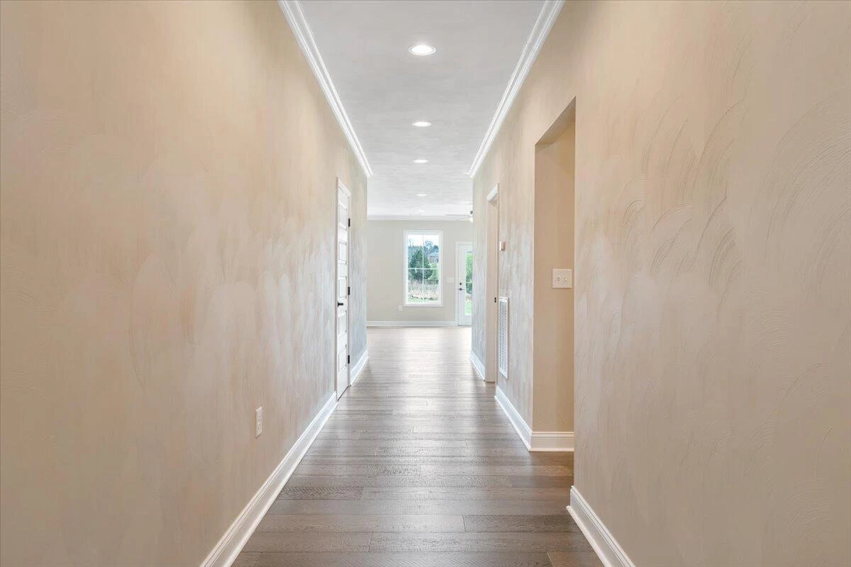 28 Scarlet DR - Photo 9