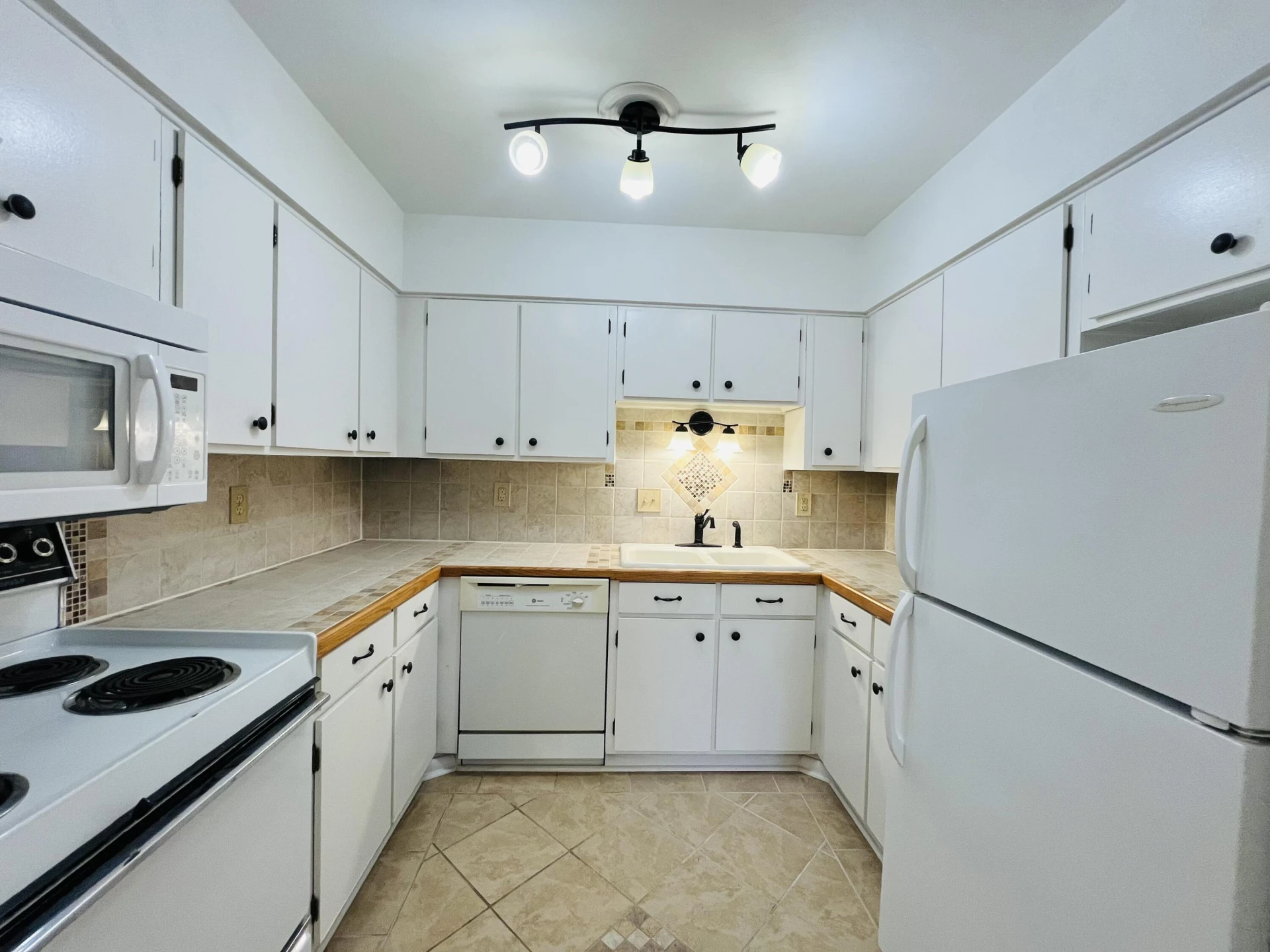 3560 Timberline Trail - Photo 5