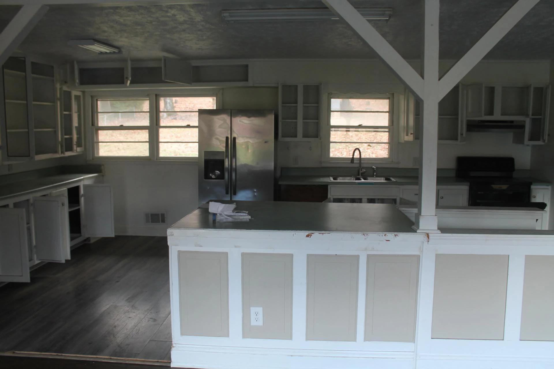 5421 Yale DR - Photo 10