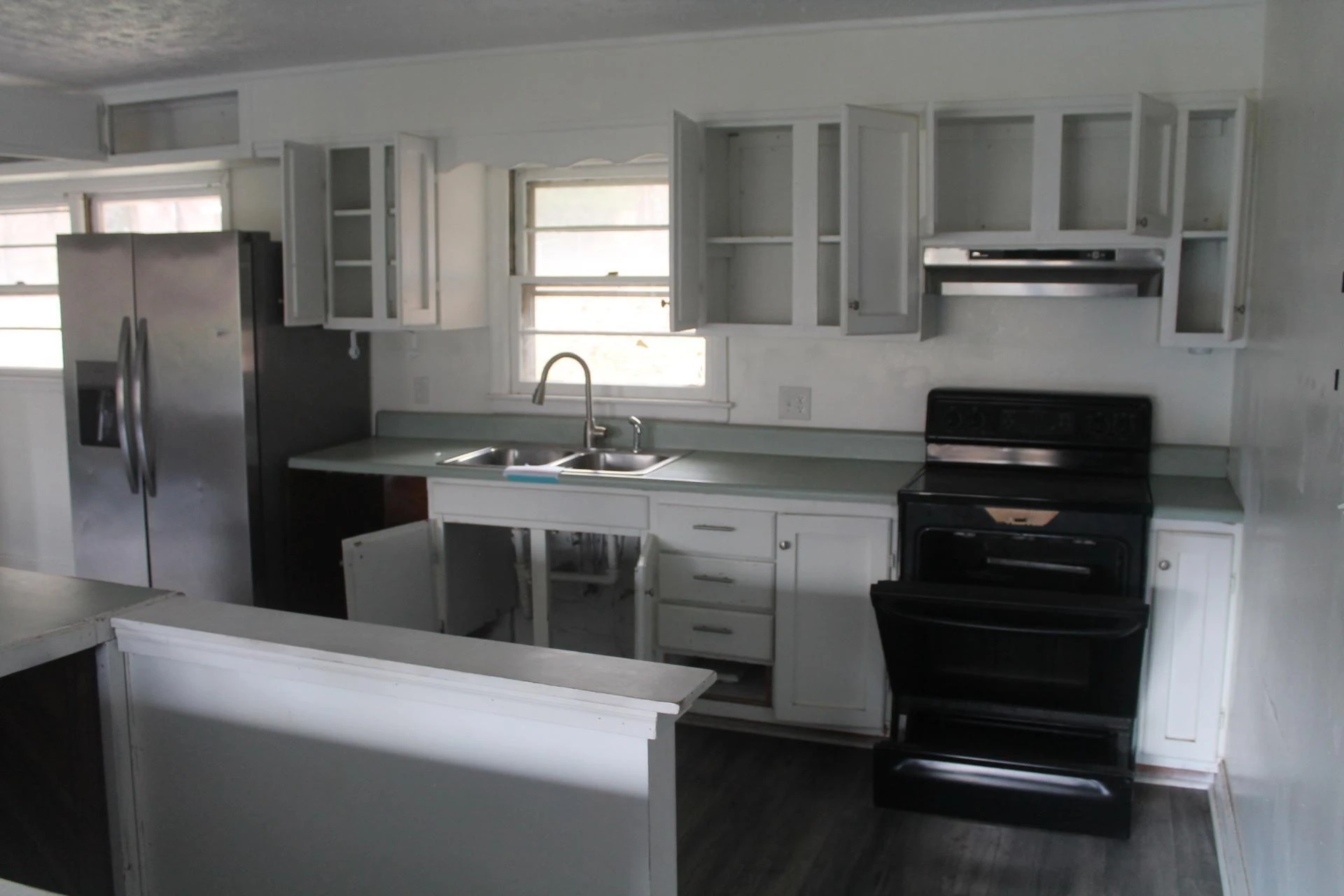 5421 Yale DR - Photo 8
