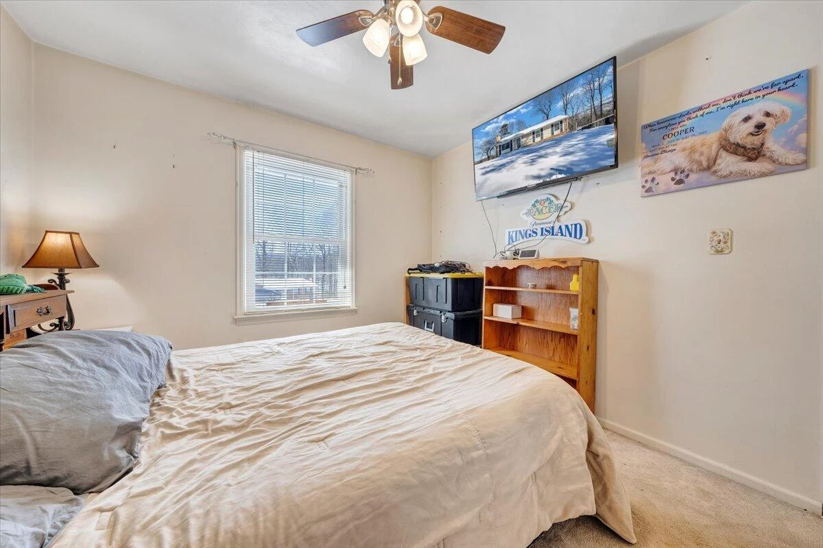 135 Silverbirch DR - Photo 19