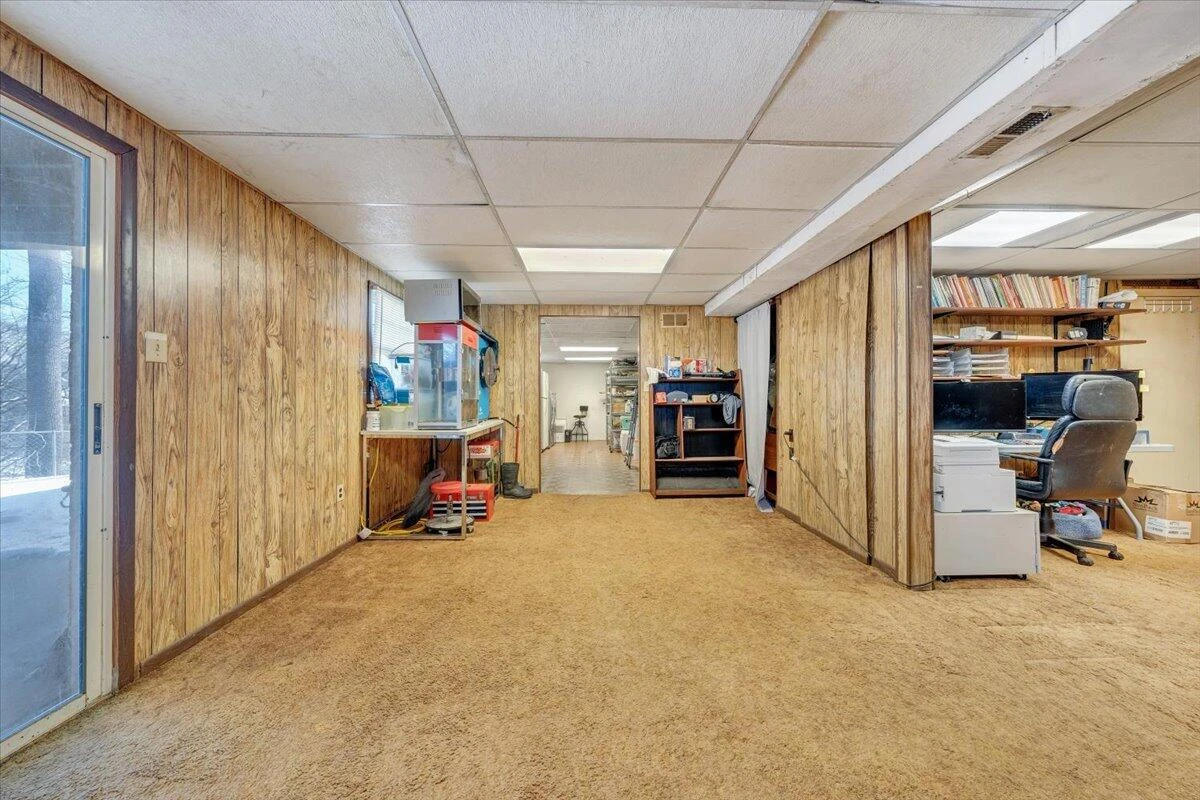 135 Silverbirch DR - Photo 26