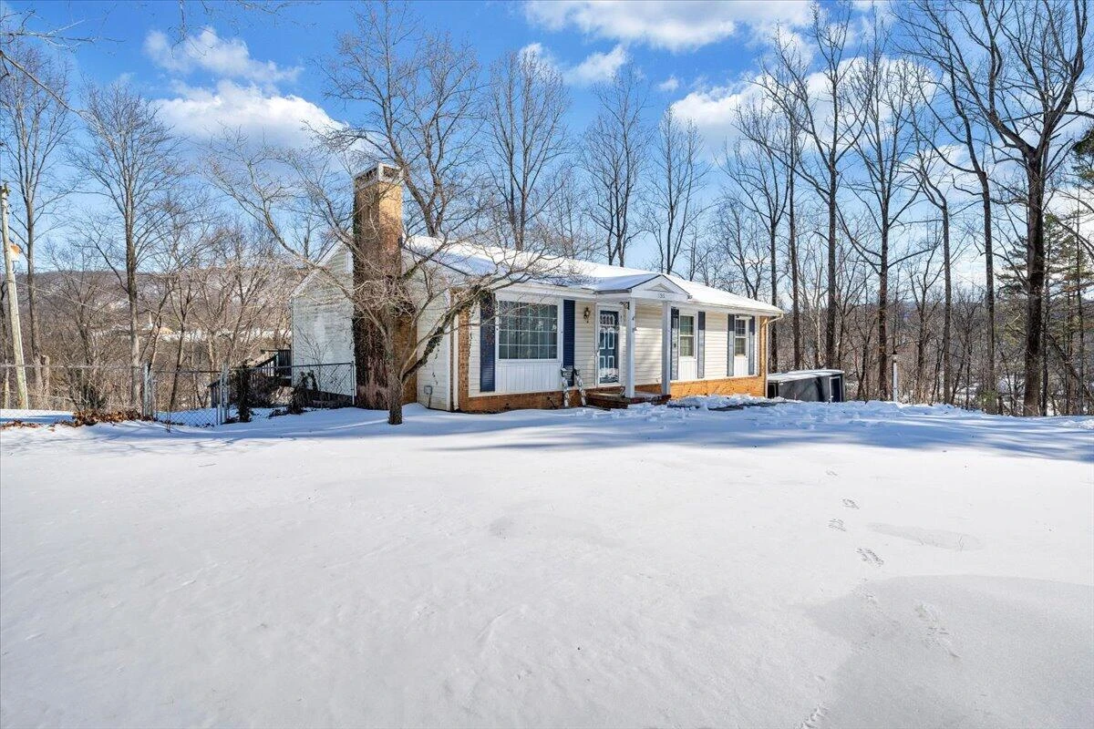 135 Silverbirch DR - Photo 47