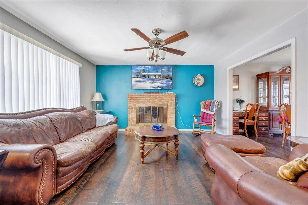 135 Silverbirch DR - Photo 6