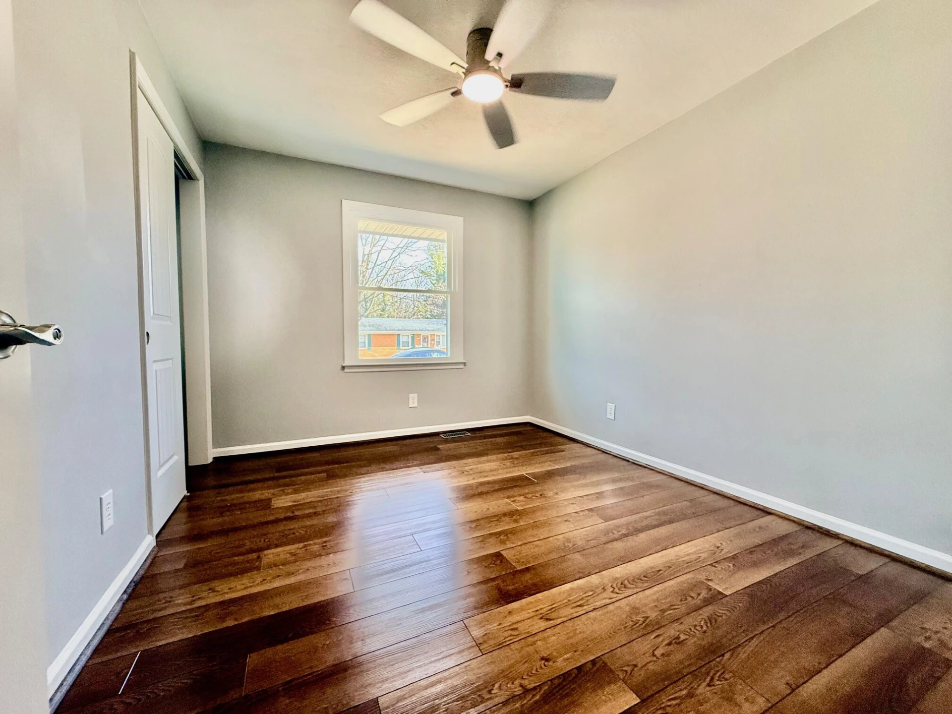 5952 Sierra DR - Photo 5
