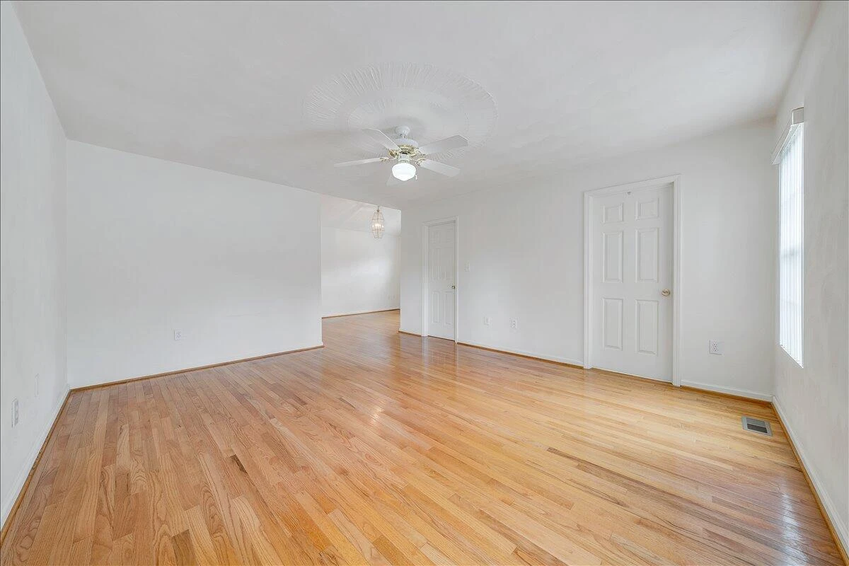 4633 Nevis DR - Photo 18