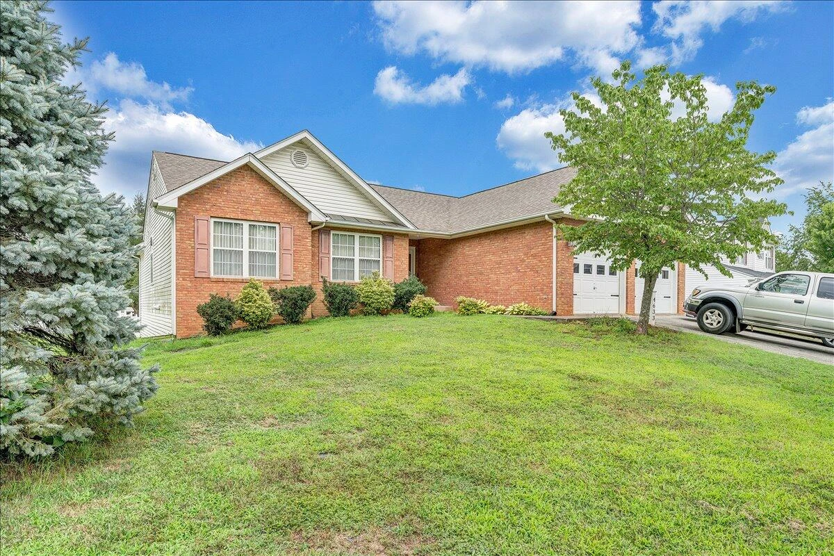 4633 Nevis DR - Photo 34