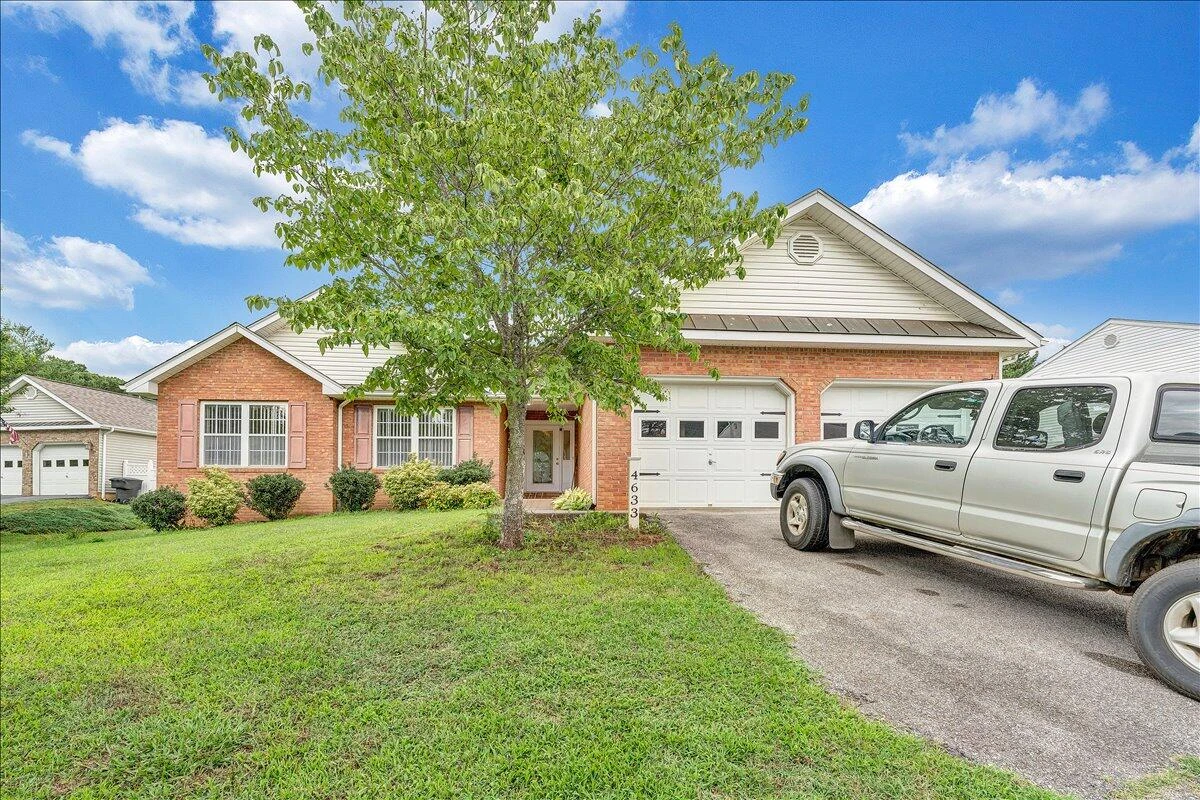 4633 Nevis DR - Photo 35