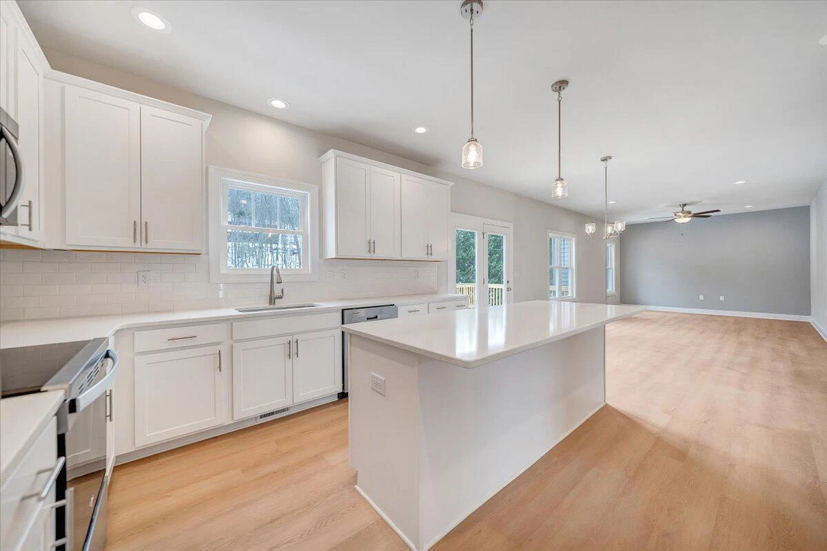 2821 Russlen DR - Photo 9