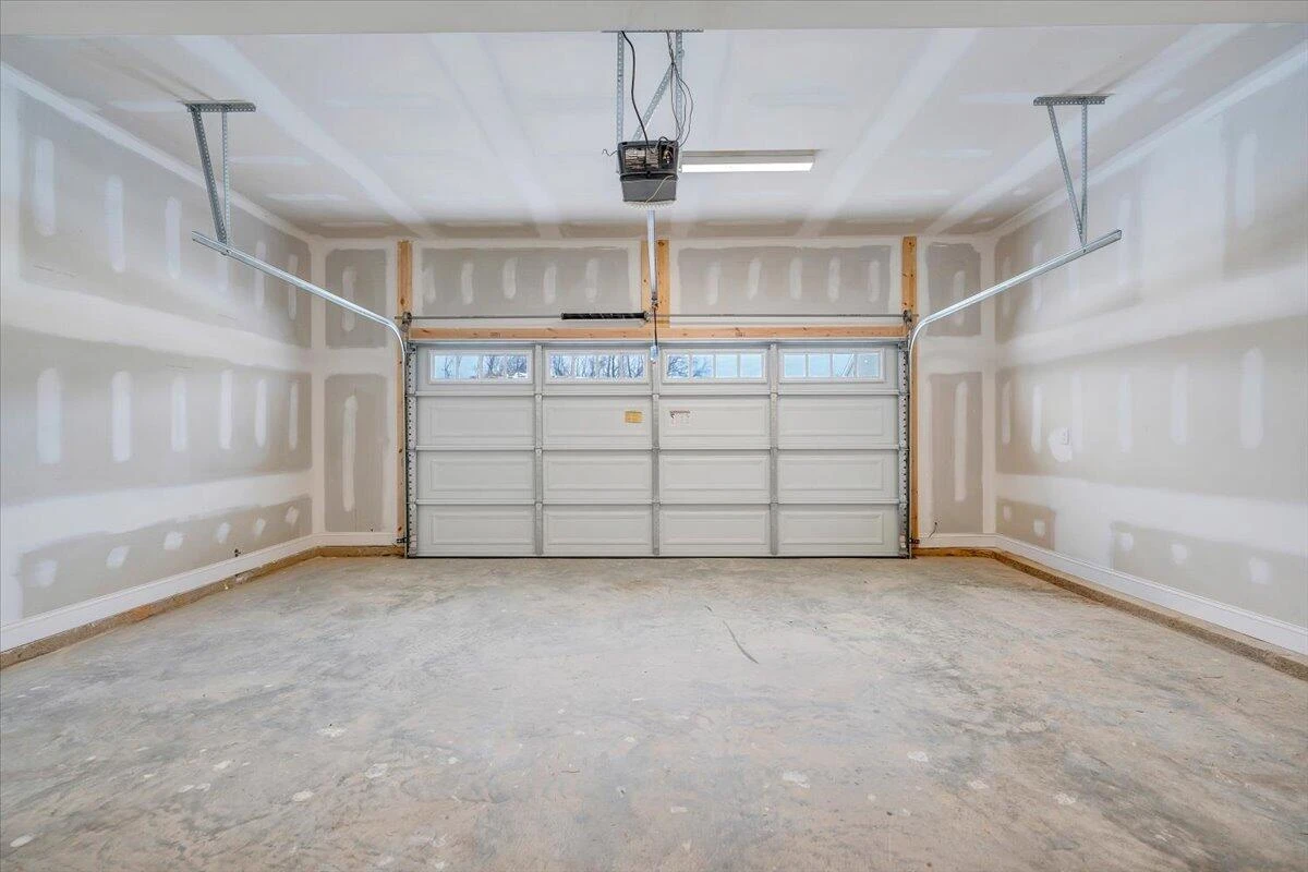 2821 Russlen DR - Photo 34