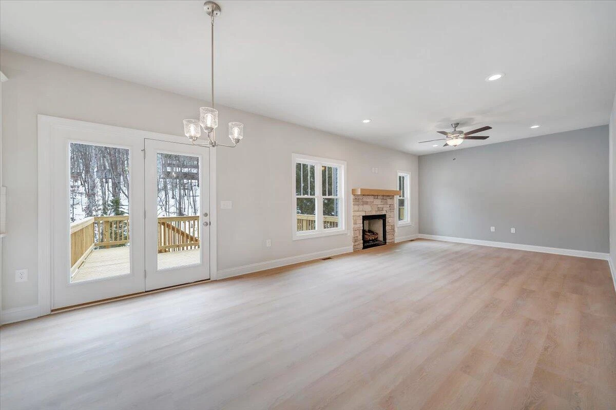 2829 Russlen DR - Photo 3