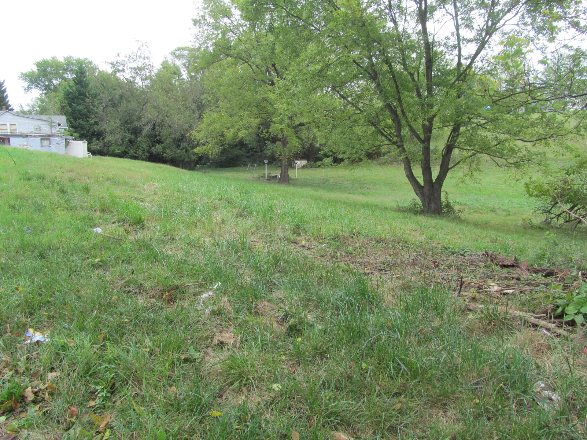 2201 Carvin ST NE - Photo 2