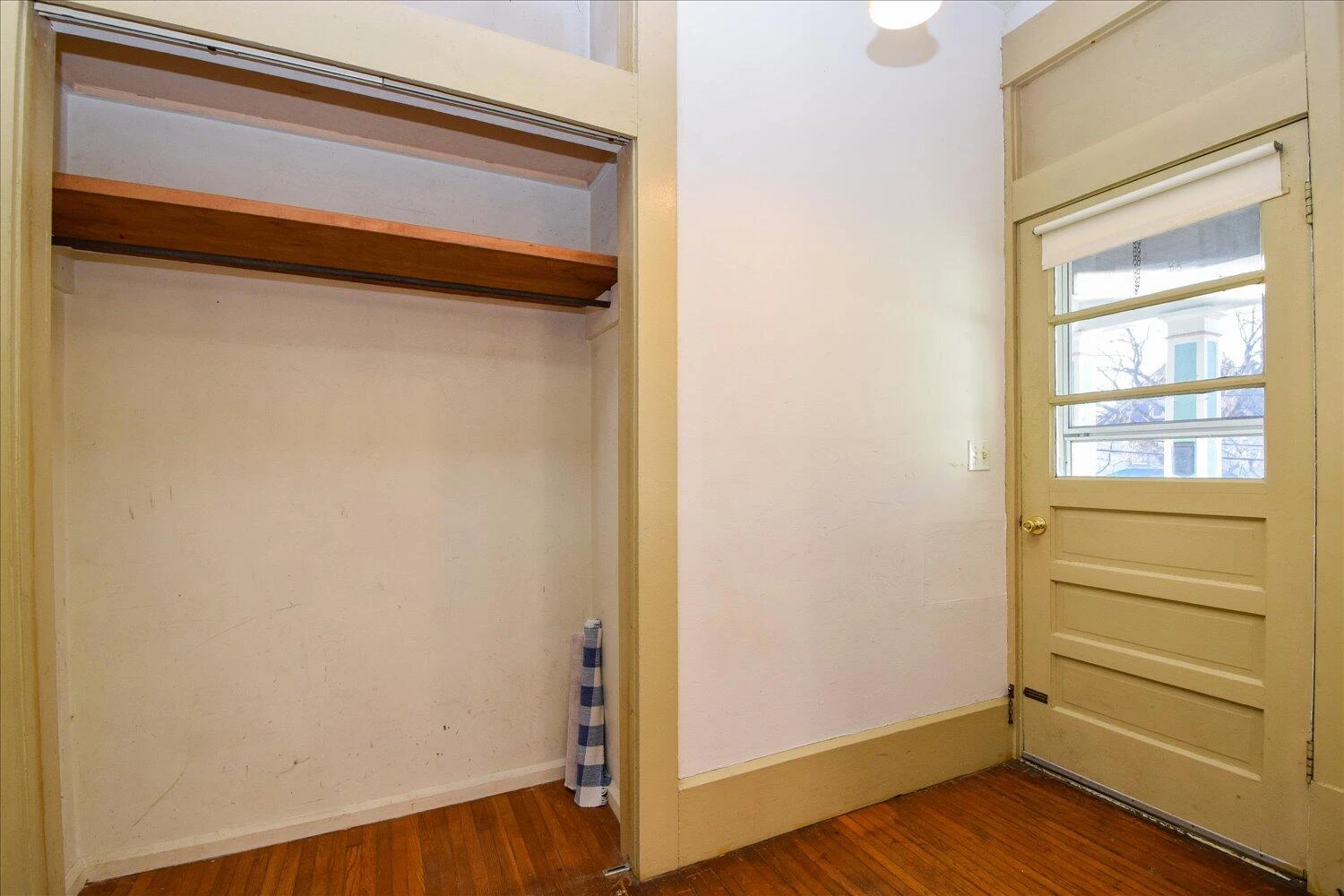 409 Allison AVE SW - Photo 2