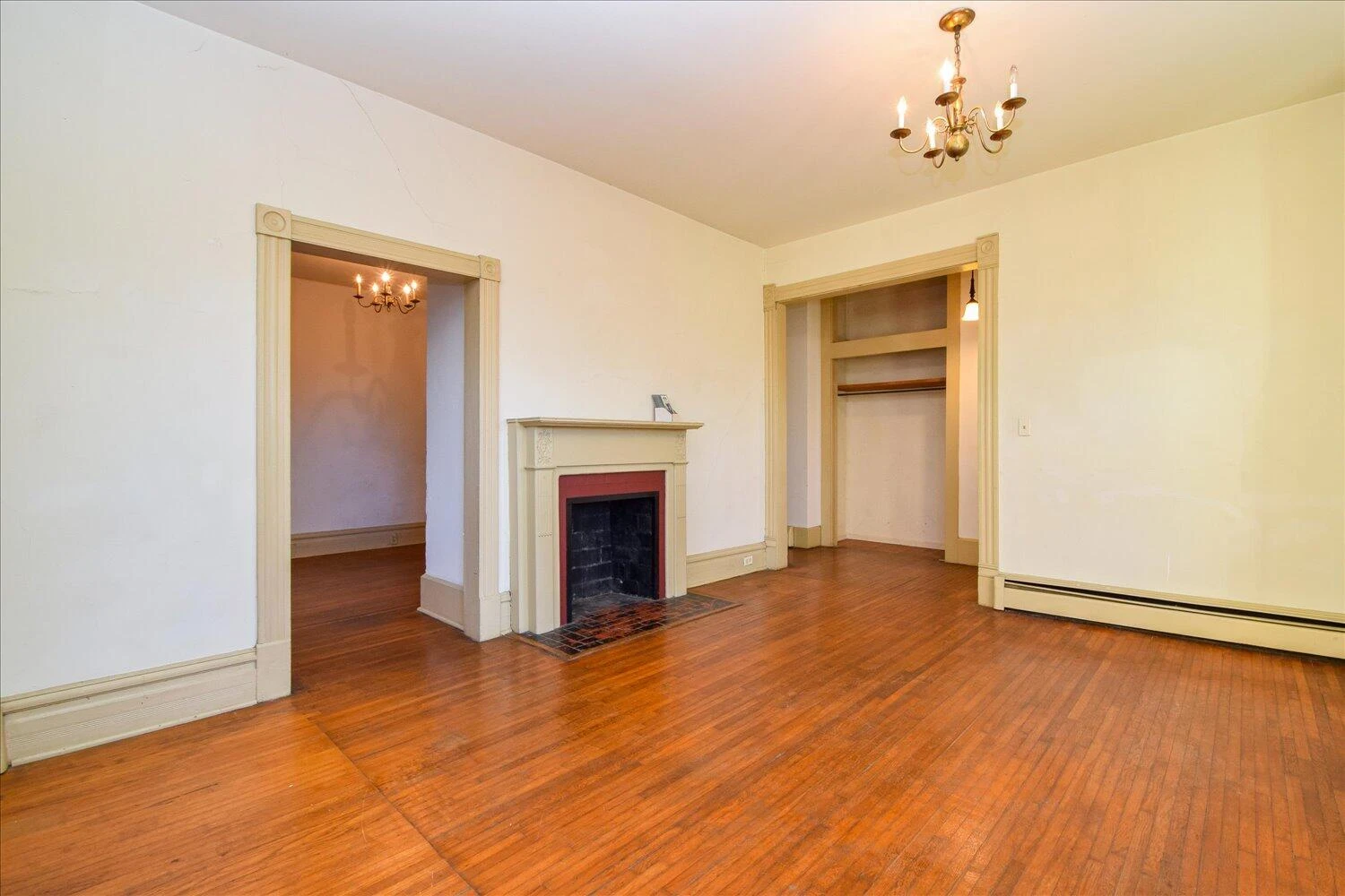 409 Allison AVE SW - Photo 4