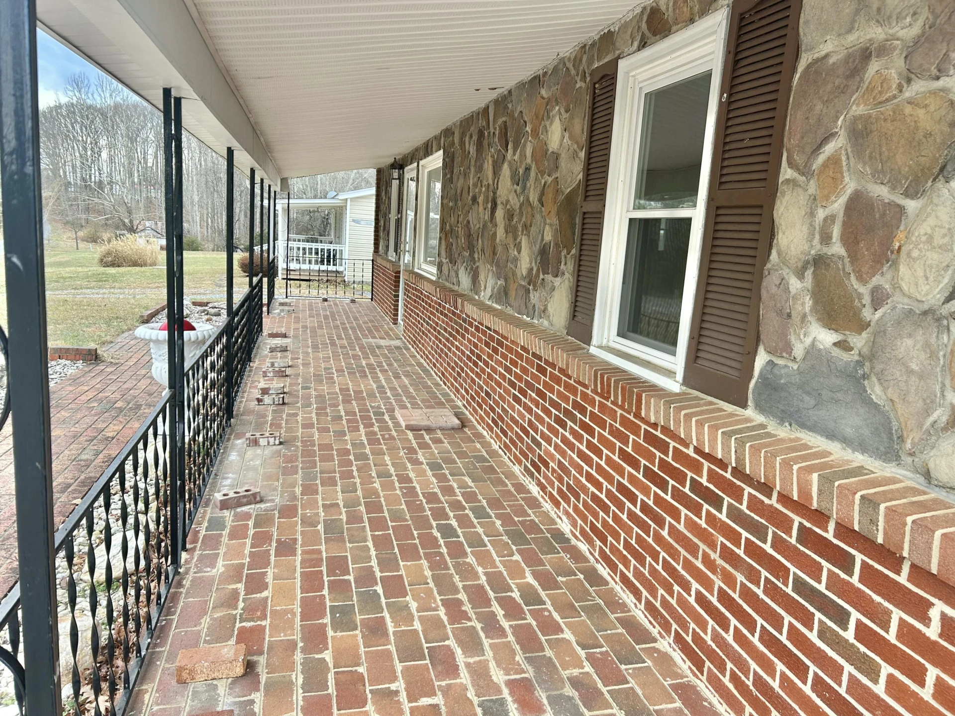 2213 Fancy Grove RD - Photo 35