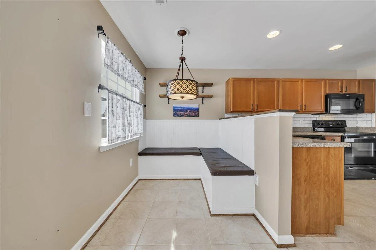 4323 Faircrest LN - Photo 10