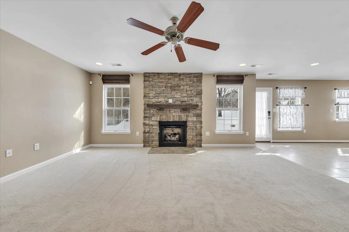 4323 Faircrest LN - Photo 14