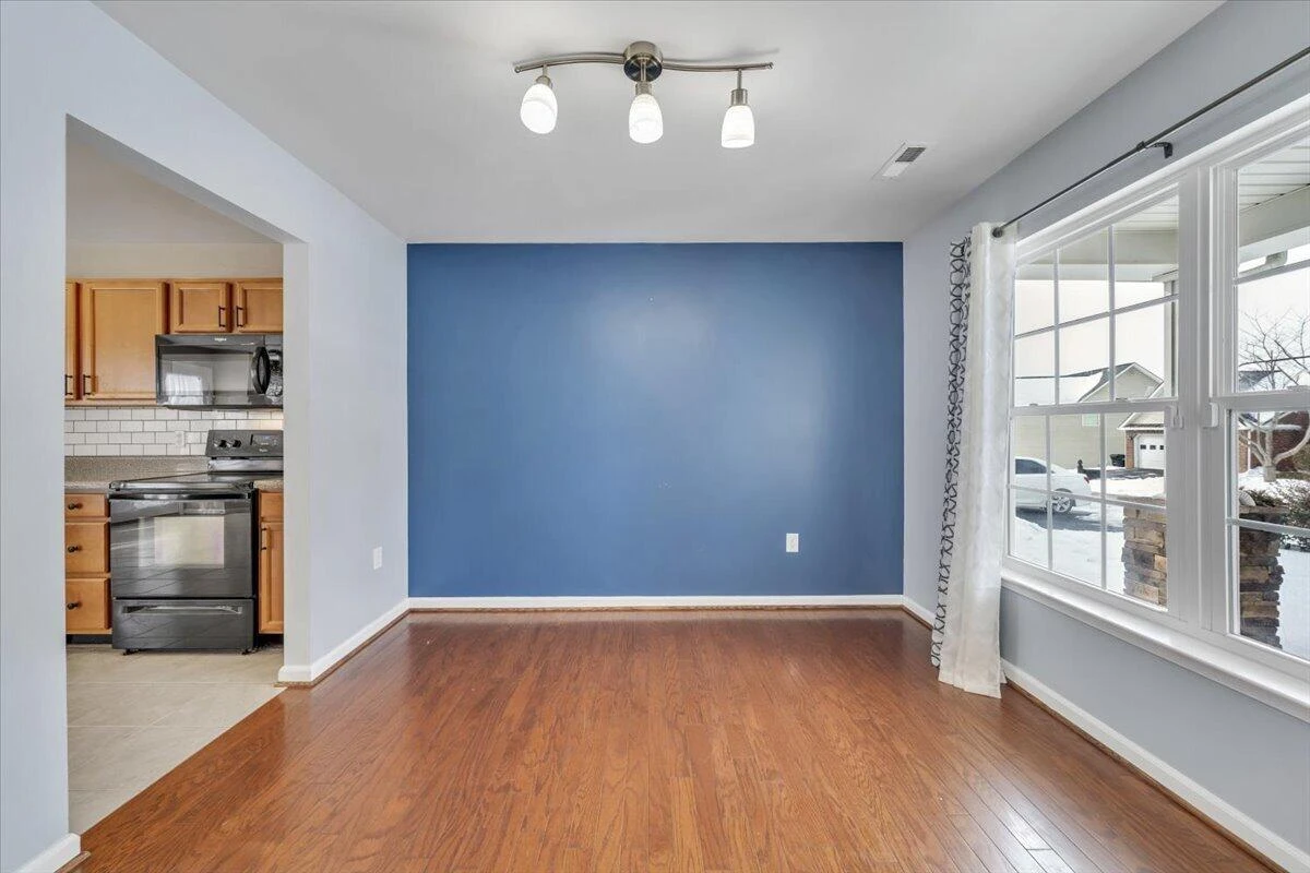 4323 Faircrest LN - Photo 3
