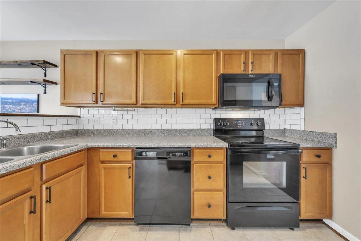 4323 Faircrest LN - Photo 8