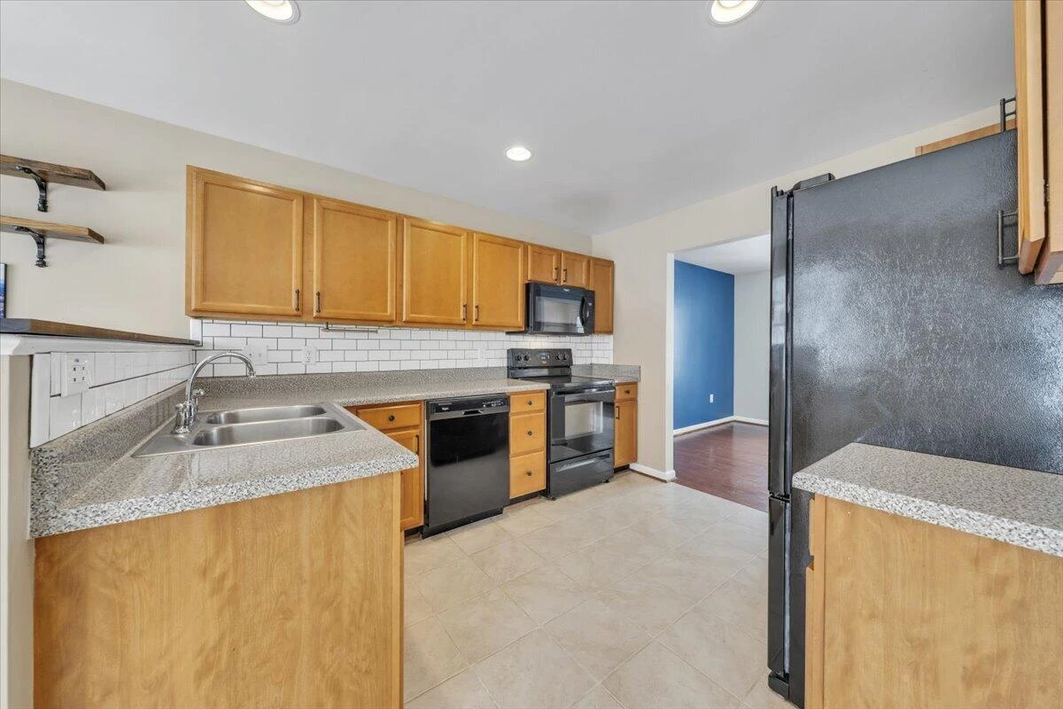 4323 Faircrest LN - Photo 9